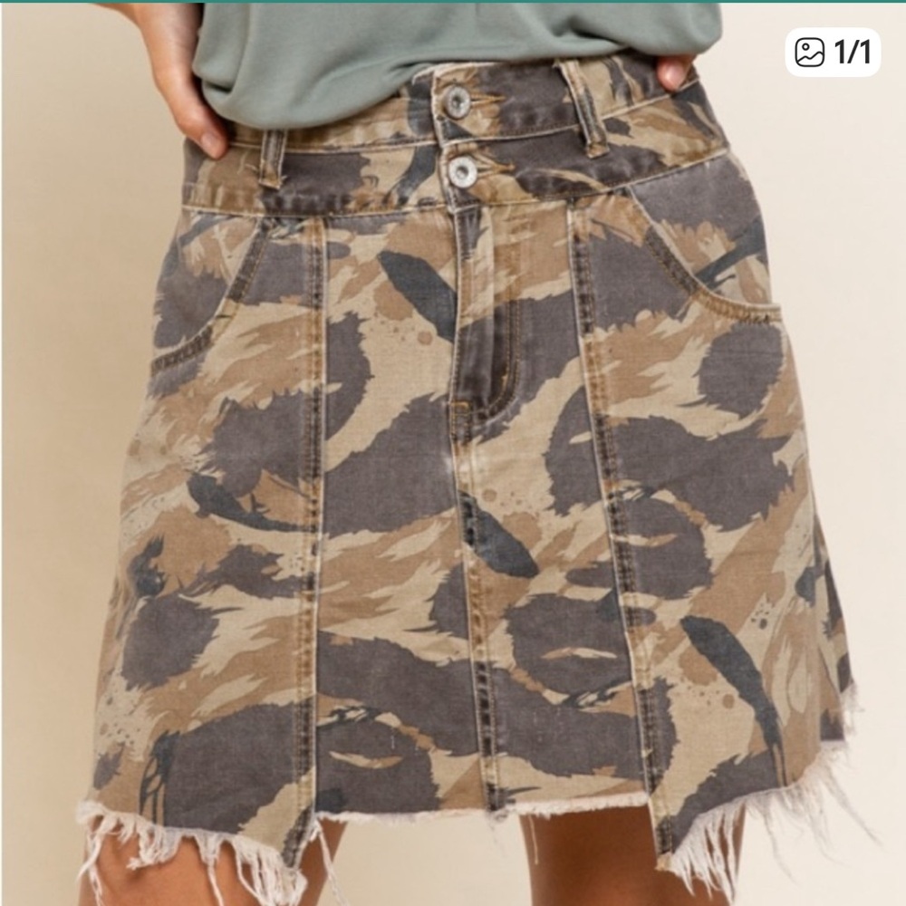 POL Camo skirt